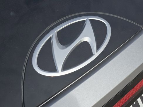 Used 2022 Hyundai Tucson SEL image 11