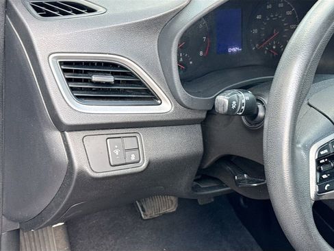 Used 2020 Hyundai Accent SE image 11