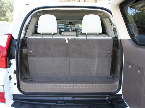 Used 2013 Lexus GX 460 w/ Convenience Pkg AWD/4WD image 29