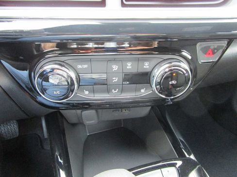 New 2026 Chevrolet Trax RS w/ Driver Confidence Package FWD image 28