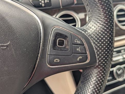 Used 2017 Mercedes-Benz E 300 image 11