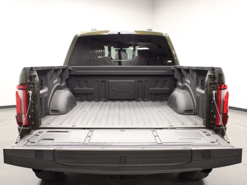Used 2025 Ford F150 Raptor AWD/4WD image 13