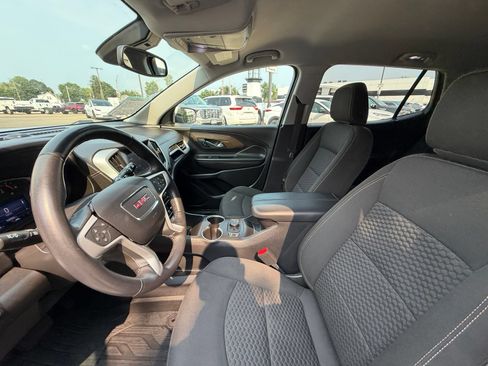 Used 2020 GMC Terrain SLE w/ Driver Convenience Package FWD image 4