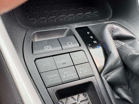 Certified 2024 Toyota RAV4 LE AWD/4WD image 30