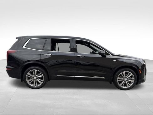 Used 2022 Cadillac XT6 Premium Luxury w/ Technology Package AWD/4WD image 11