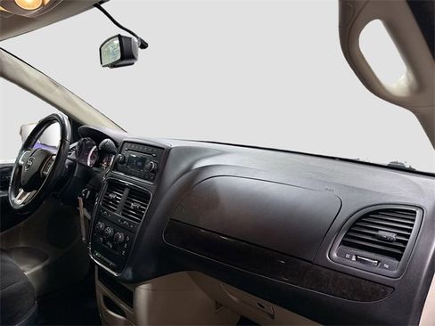 Used 2016 Dodge Grand Caravan SE w/ Quick Order Package 29E SE image 27
