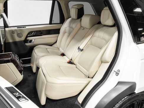 Used 2019 Land Rover Range Rover Long Wheelbase Autobiography image 35