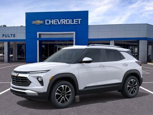 New 2026 Chevrolet TrailBlazer LT w/ Convenience Package FWD image 2