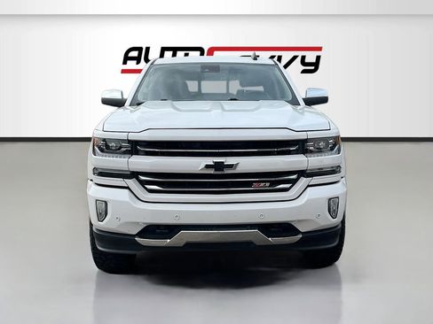 Used 2017 Chevrolet Silverado 1500 LTZ Z71 w/ LTZ Plus Package image 2
