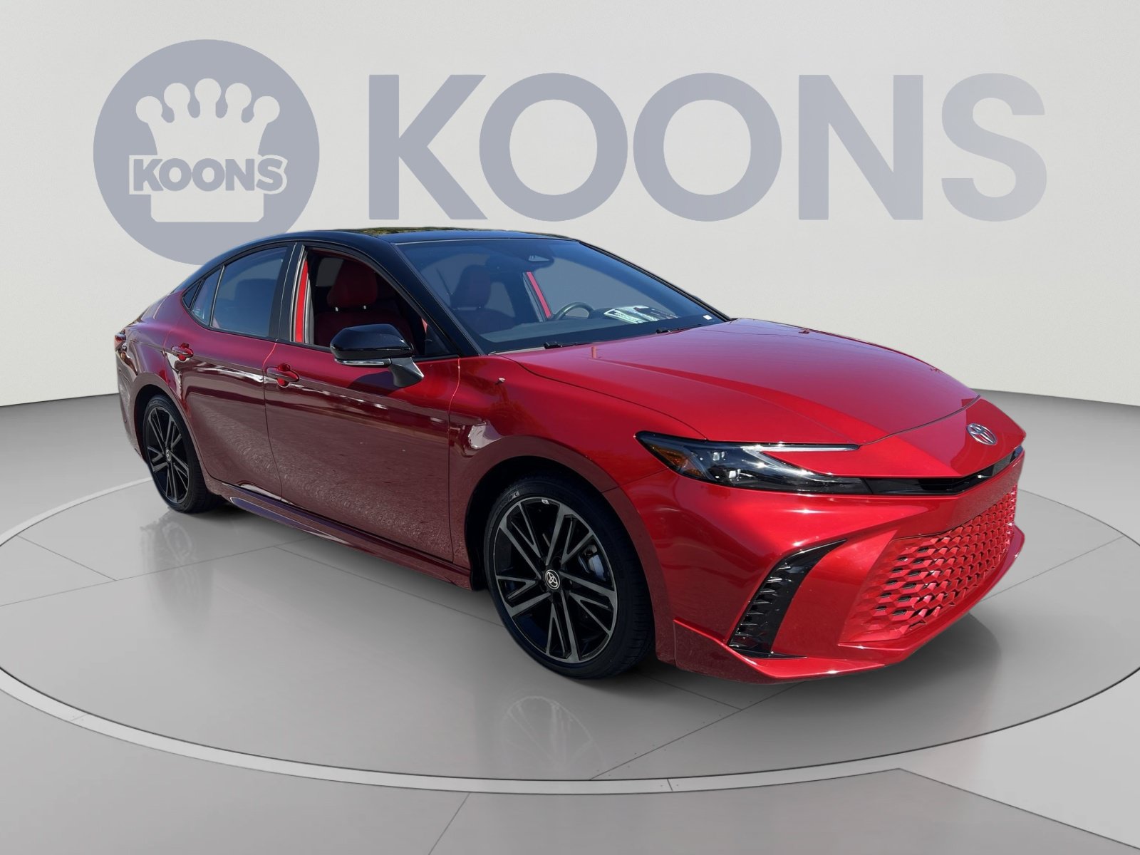 Used 2025 Toyota Camry XSE FWD image 10