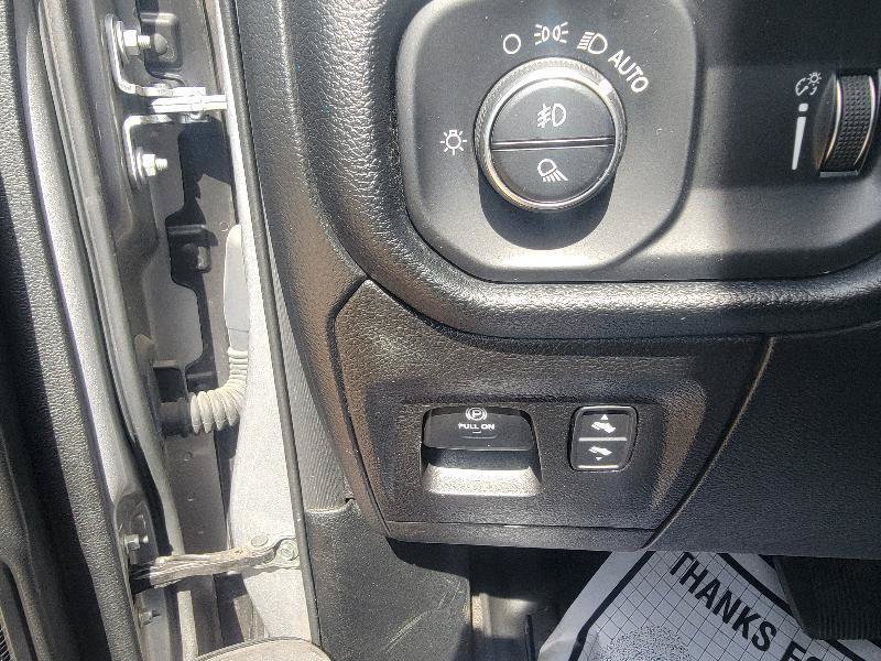 Used 2020 RAM 1500 Big Horn AWD/4WD image 15