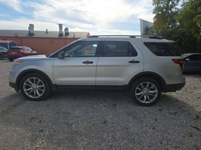 Used 2013 Ford Explorer XLT AWD/4WD image 14