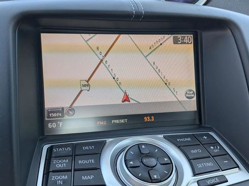 Used 2009 Nissan 370Z Touring image 21