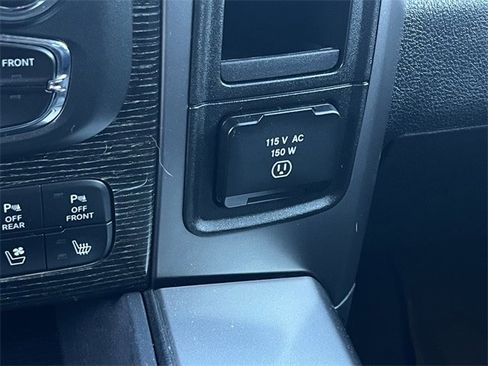 Used 2016 RAM 2500 Limited image 21