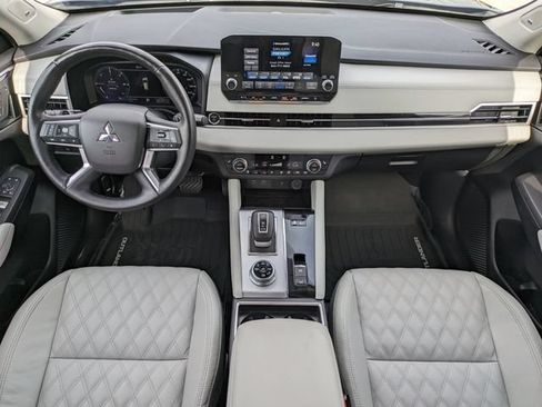 Used 2024 Mitsubishi Outlander SEL AWD/4WD image 15
