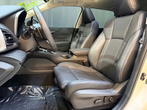 Used 2025 Subaru Outback Limited w/ Popular Package #2 AWD/4WD image 5