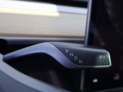 Used 2023 Tesla Model 3 Standard Range image 54