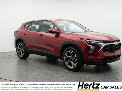 Used 2025 Chevrolet Trax LT w/ LT Convenience Package image 1