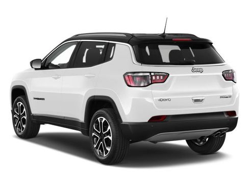 Used 2023 Jeep Compass Limited w/ Sun and Sound Group AWD/4WD image 2