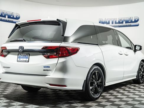 Used 2023 Honda Odyssey Sport image 11