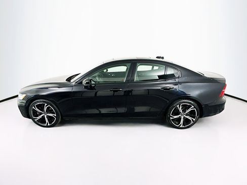 Used 2024 Volvo S60 B5 Plus image 4