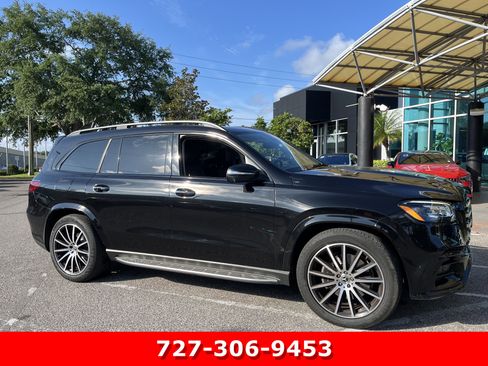 Used 2024 Mercedes-Benz GLS 580 4MATIC image 12
