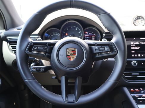 Used 2024 Porsche Macan AWD/4WD image 14