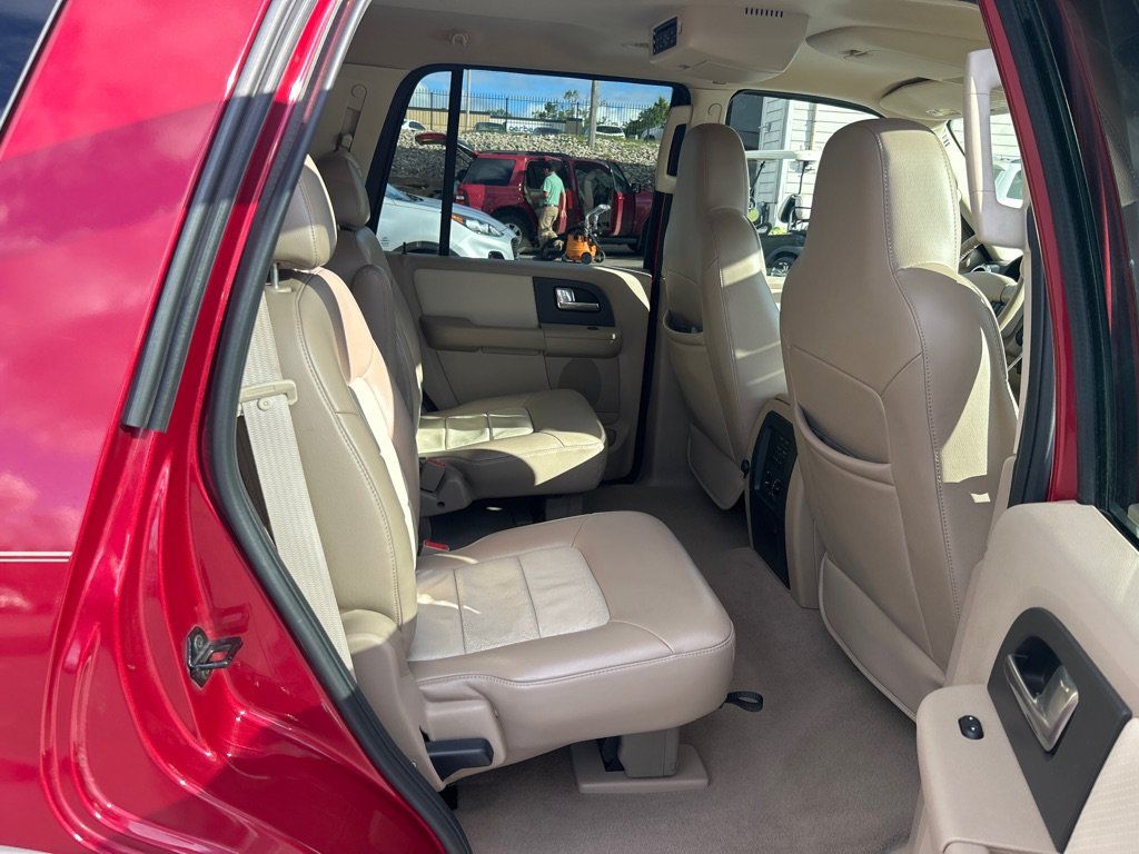 Used 2004 Ford Expedition Eddie Bauer RWD image 15