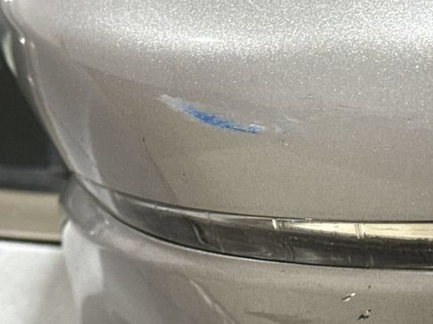 Used 2021 Chrysler Pacifica Touring-L FWD image 34