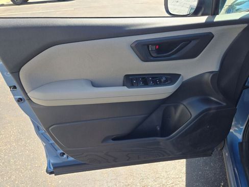 Certified 2025 Subaru Forester AWD/4WD image 19