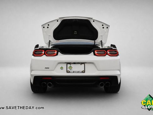 Used 2022 Chevrolet Camaro SS RWD image 12