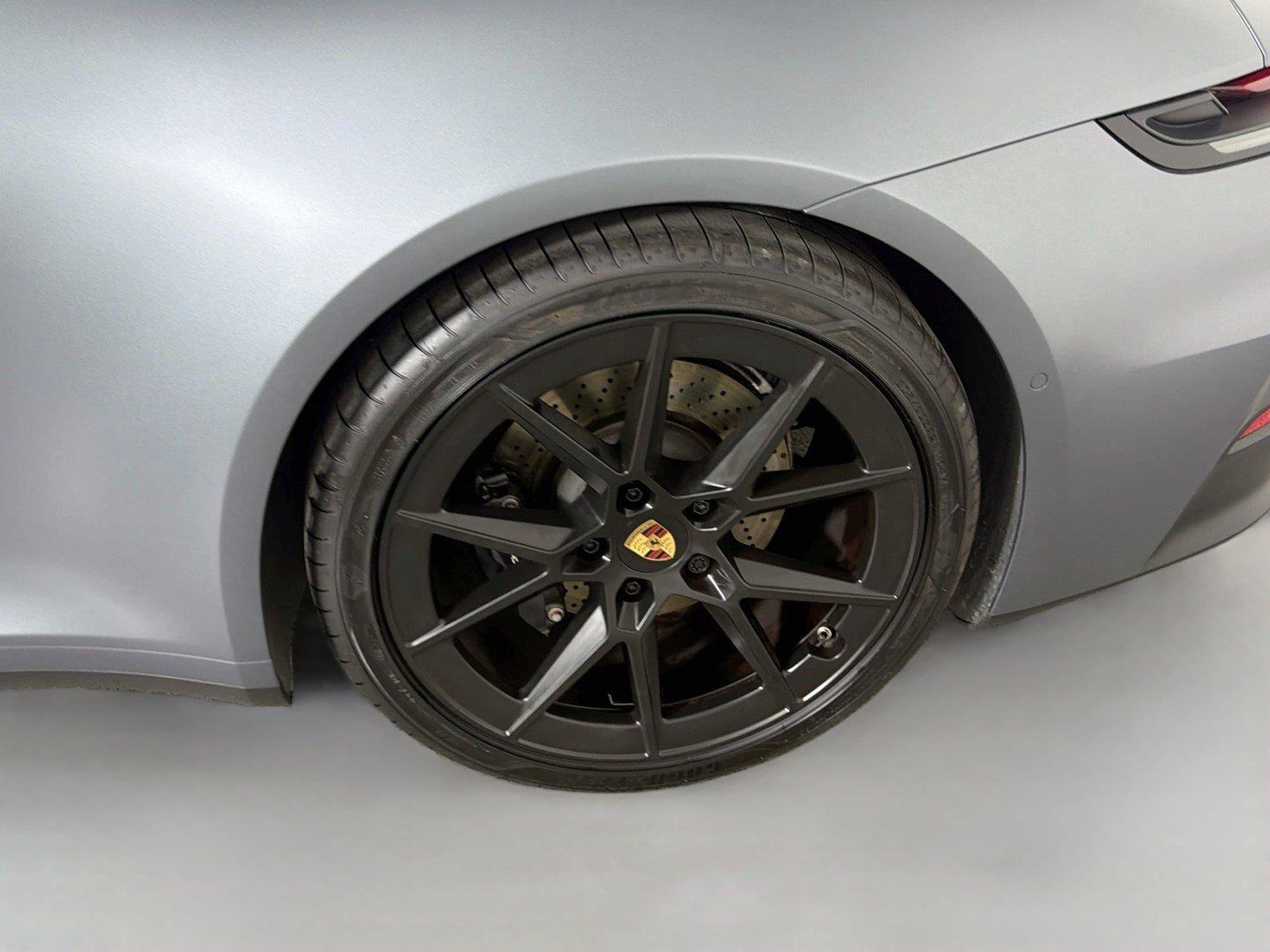 Certified 2025 Porsche 911 Carrera RWD image 12