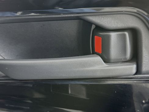 Used 2024 Toyota bZ4X Limited image 27