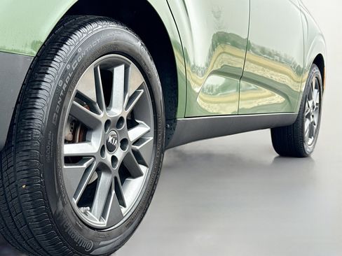 Used 2020 Kia Soul EX image 15