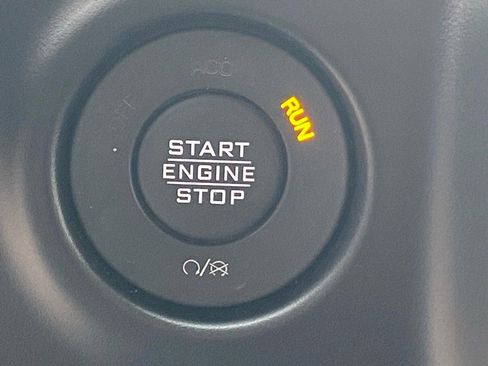 Used 2023 Jeep Wrangler Unlimited Sahara w/ Cold Weather Group image 18