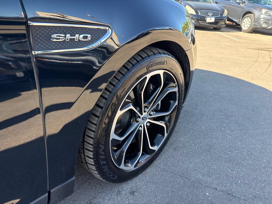 Used 2017 Ford Taurus SHO w/ Sho Performance Package AWD/4WD image 15