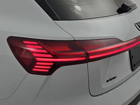 Used 2023 Audi e-tron Chronos w/ Chronos Package image 70