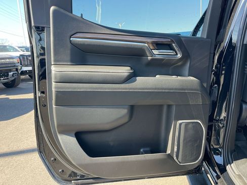 Used 2024 Chevrolet Silverado 1500 LT w/ Z71 Off-Road Package image 28