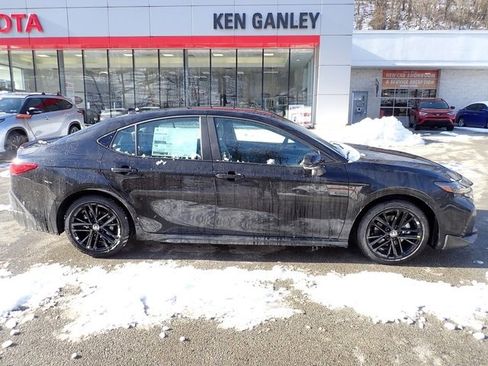 New 2026 Toyota Camry SE image 2