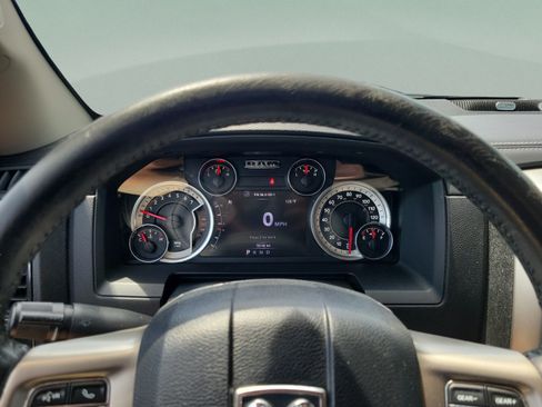 Used 2016 RAM 1500 Laramie w/ Convenience Group AWD/4WD image 26