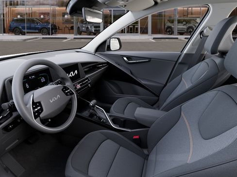 New 2026 Kia Niro LX image 17