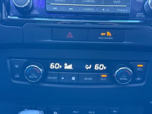 Used 2022 Nissan Frontier PRO-4X w/ Pro-4X Premium Package image 27