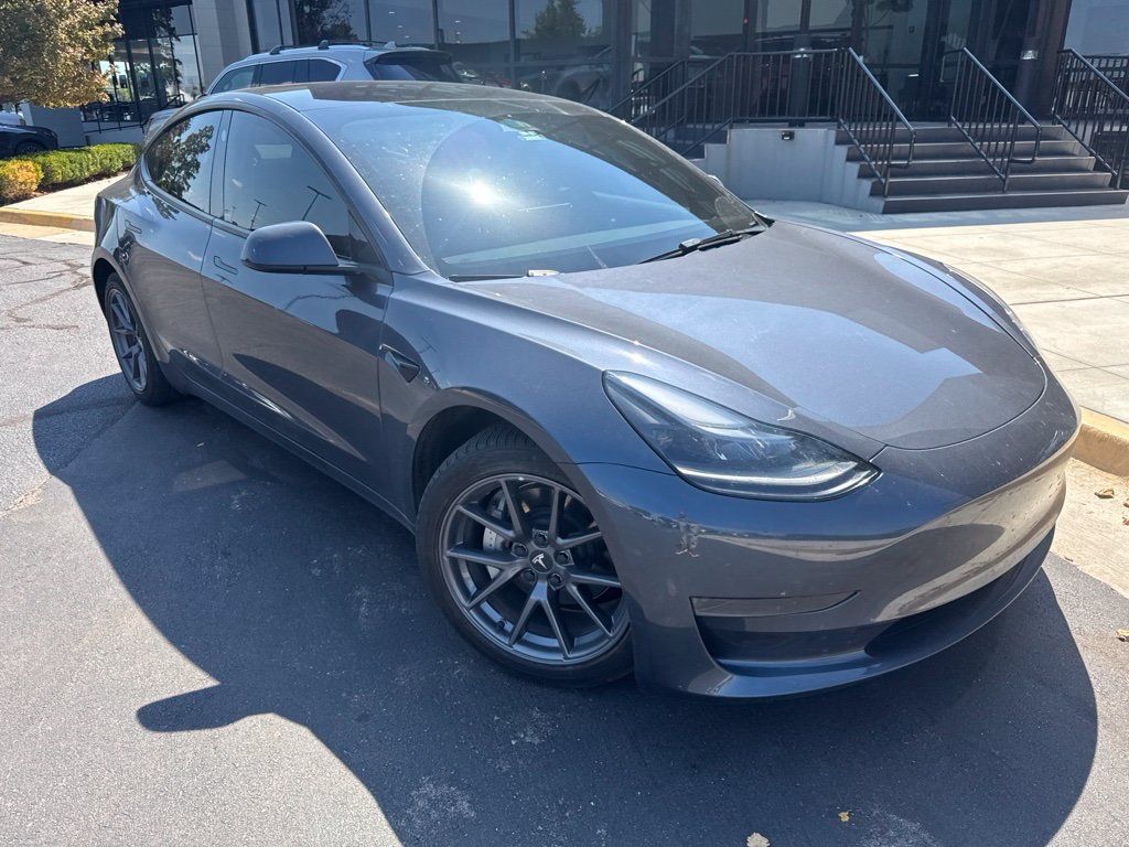 Used 2023 Tesla Model 3 Standard Range RWD image 2