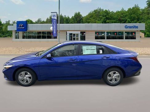 New 2026 Hyundai Elantra SE image 6