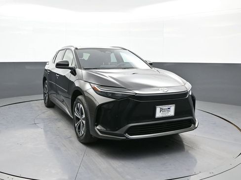 Certified 2024 Toyota bZ4X XLE image 3
