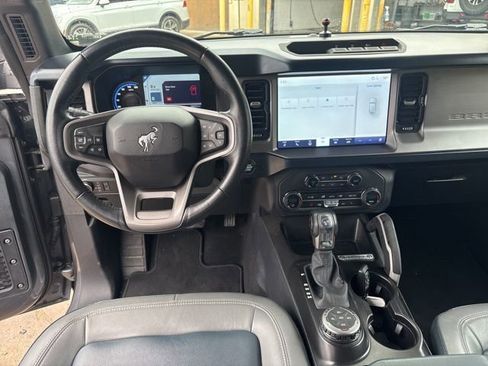 Used 2023 Ford Bronco Outer Banks image 17