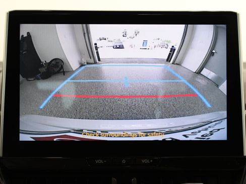 Used 2025 Toyota Corolla XLE FWD image 20