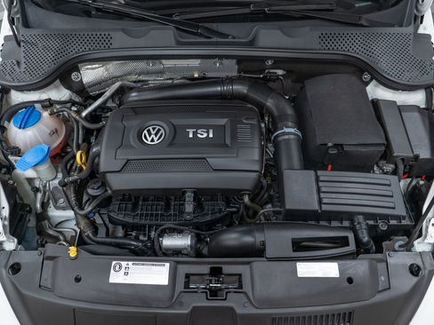 Used 2017 Volkswagen Beetle 1.8T Classic image 9