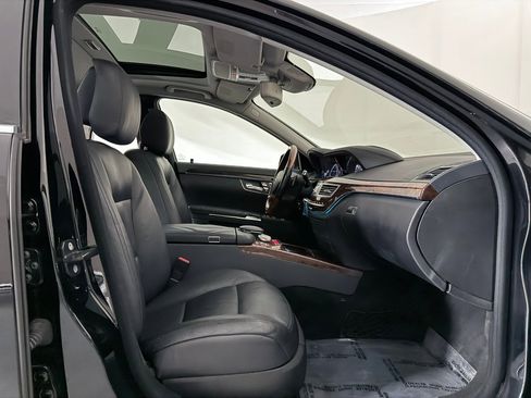 Used 2011 Mercedes-Benz S 550 4MATIC image 25