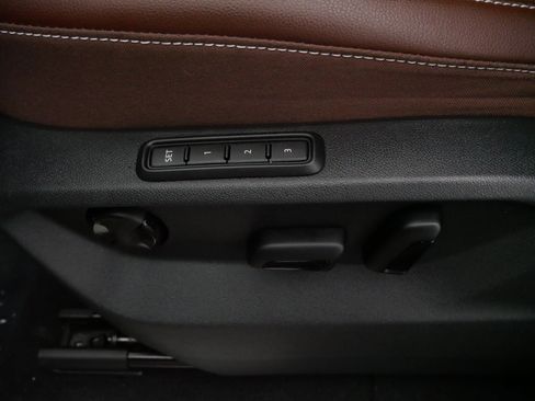 Certified 2022 Volkswagen Atlas SEL R-Line image 20